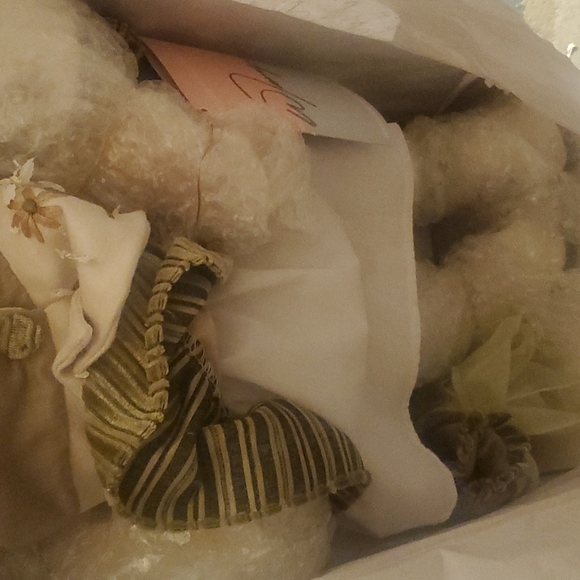 Doll - Picture 3 of 4